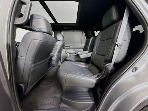 Used 2024 Toyota Sequoia Platinum AWD/4WD image 18