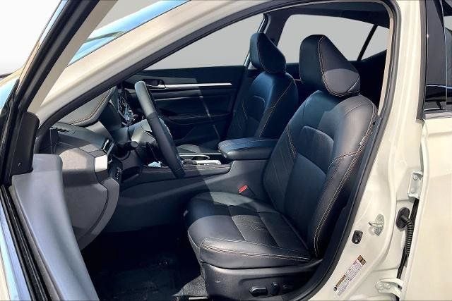 Certified 2025 Nissan Altima 2.5 SR w/ SR Premium Package AWD/4WD image 8