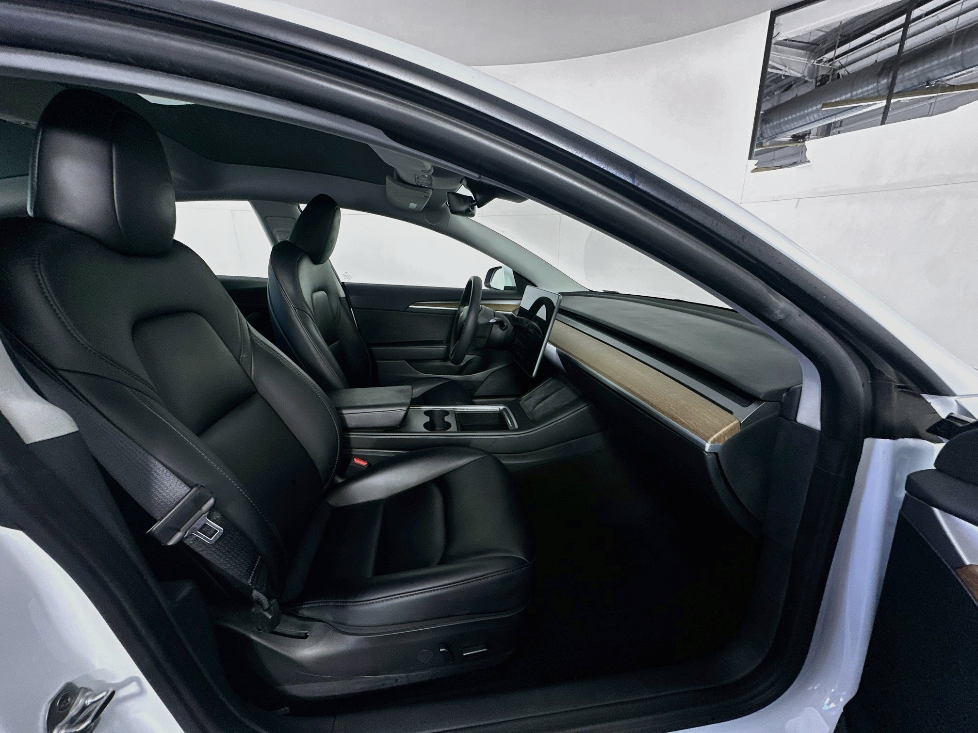 Used 2023 Tesla Model 3 Standard Range RWD image 30