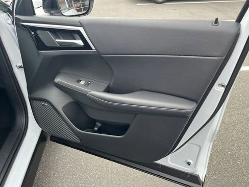 New 2026 Mitsubishi Outlander LE FWD image 29