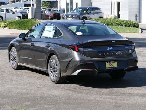 New 2025 Hyundai Sonata Limited image 6