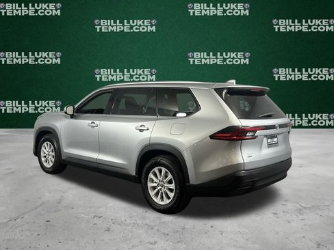 Used 2025 Toyota Grand Highlander AWD image 8