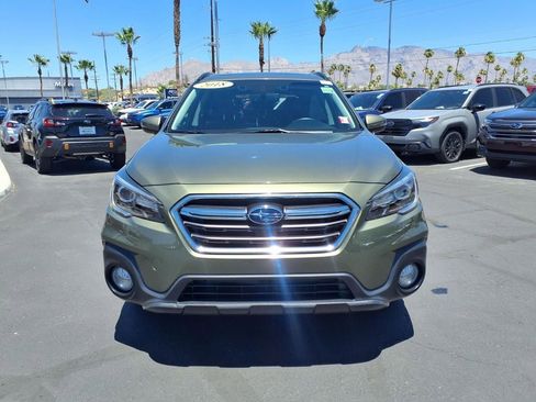 Used 2018 Subaru Outback 3.6R Touring AWD/4WD image 8