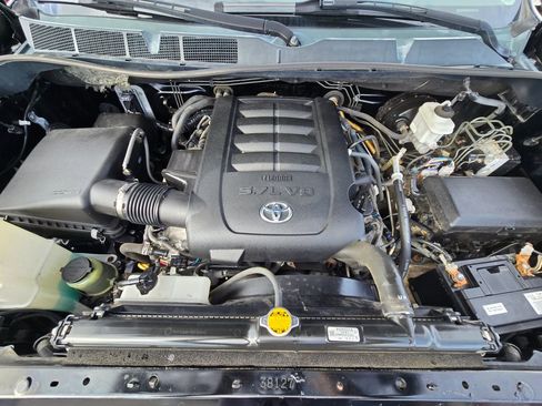 Used 2013 Toyota Tundra 4x4 CrewMax w/ TRD Off-Road Pkg image 35