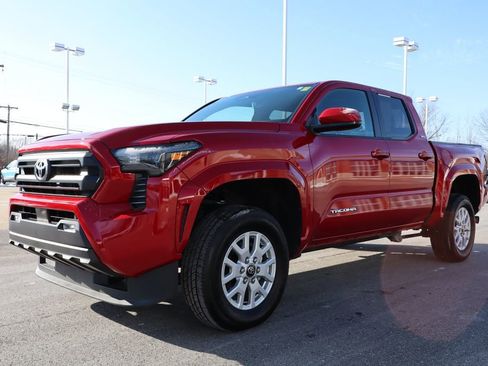 Used 2025 Toyota Tacoma TRD Sport image 5