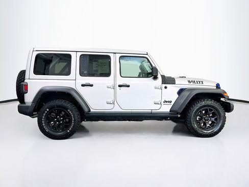 Used 2022 Jeep Wrangler Unlimited Sport AWD/4WD image 10