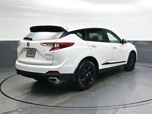 New 2026 Acura RDX SH-AWD image 4