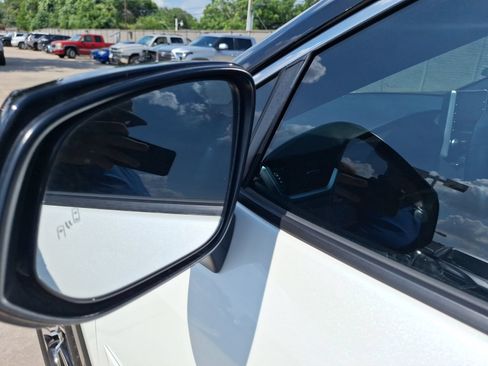 Used 2022 Toyota RAV4 XSE AWD/4WD image 15