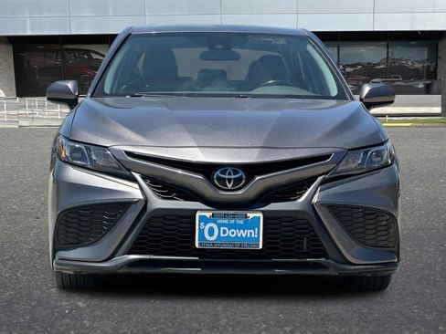 Used 2023 Toyota Camry SE FWD image 11