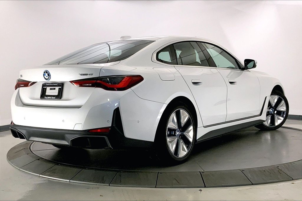 Used 2024 BMW i4 xDrive40i w/ Premium Package AWD/4WD image 11