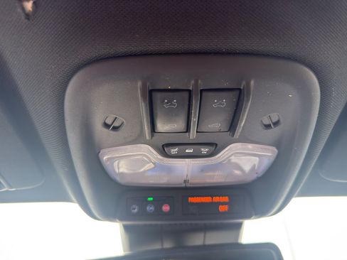 Used 2024 Chevrolet Colorado LT w/ LT Convenience Package III AWD/4WD image 24
