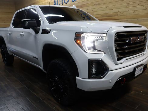 Used 2019 GMC Sierra 1500 AT4 w/ AT4 Premium Package AWD/4WD image 2