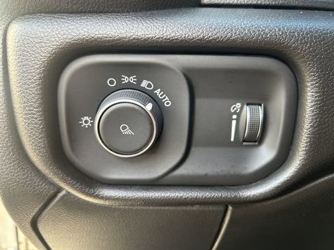 Used 2022 RAM 2500 Tradesman image 31