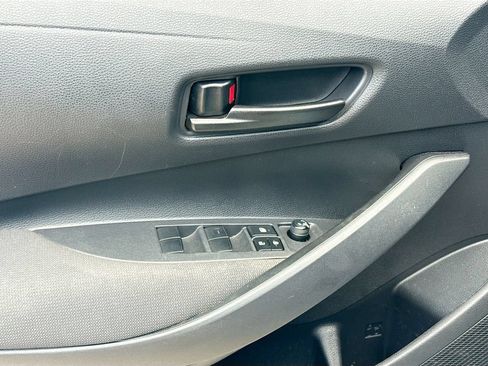 Used 2023 Toyota Corolla LE FWD image 17