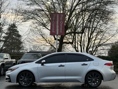 Used 2024 Toyota Corolla SE w/ SE Package
