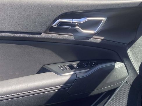 New 2026 Kia Sportage EX image 13