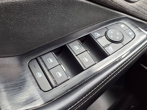 Used 2023 Nissan Rogue SV AWD/4WD image 20