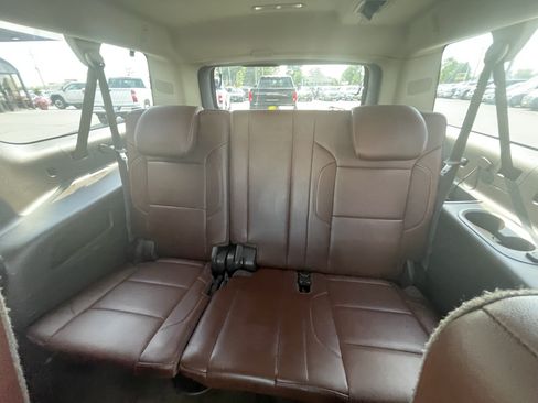 Used 2015 Chevrolet Suburban LTZ AWD/4WD image 30