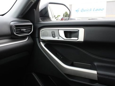 Used 2023 Ford Explorer XLT w/ Equipment Group 202A AWD/4WD image 22