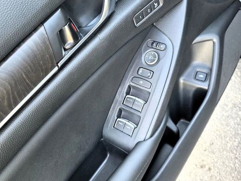 Used 2022 Honda Accord Touring image 10