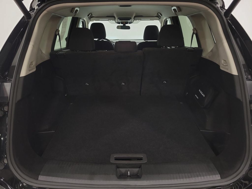 Used 2025 Nissan Rogue SV AWD/4WD image 23