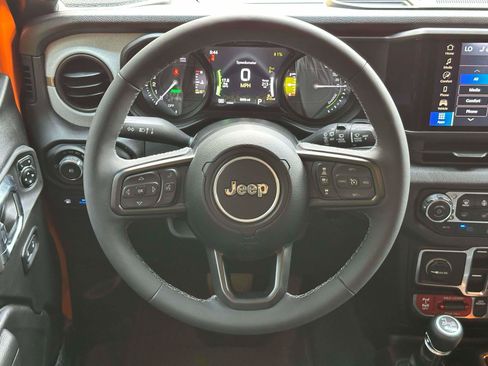 Used 2025 Jeep Wrangler Unlimited Sport S 4xe AWD/4WD image 12