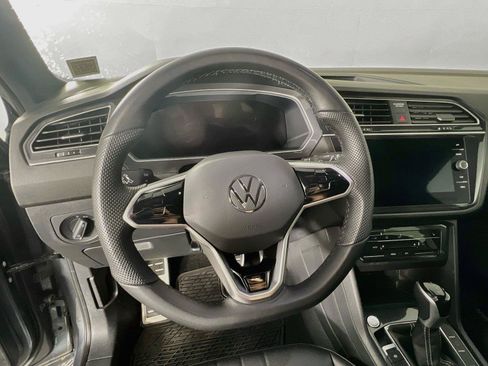 Used 2024 Volkswagen Tiguan SE R-Line AWD/4WD image 11