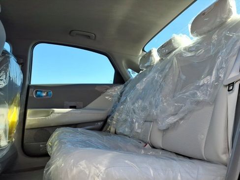 New 2025 Hyundai Ioniq 6 SEL image 9