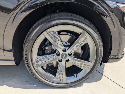 New 2025 Genesis GV70 3.5T Sport w/ Sport Prestige Package image 9