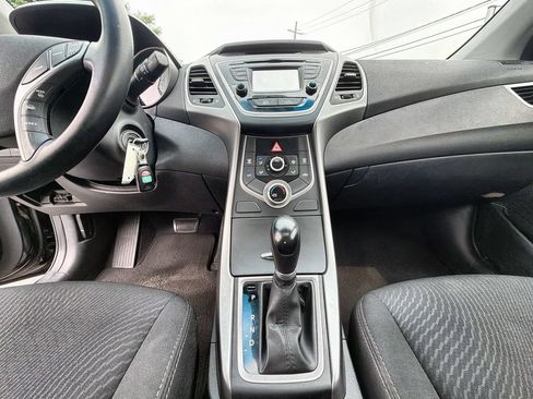 Used 2015 Hyundai Elantra Sedan FWD image 24
