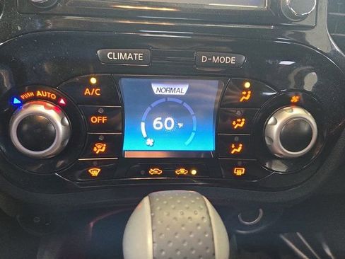 Used 2015 Nissan Juke SV w/ Technology Package AWD/4WD image 25