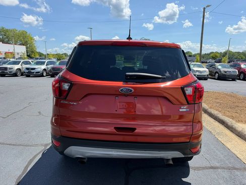 Used 2019 Ford Escape SE AWD/4WD image 6