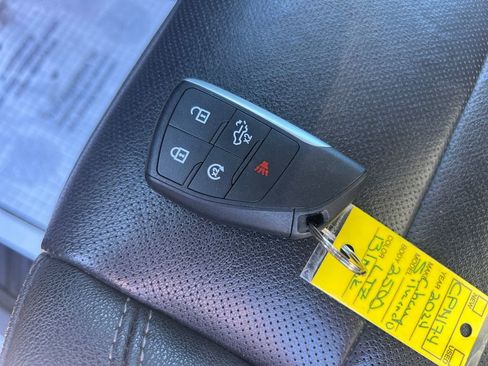 Used 2024 Chevrolet Silverado 2500 LTZ w/ LTZ Convenience Package image 28