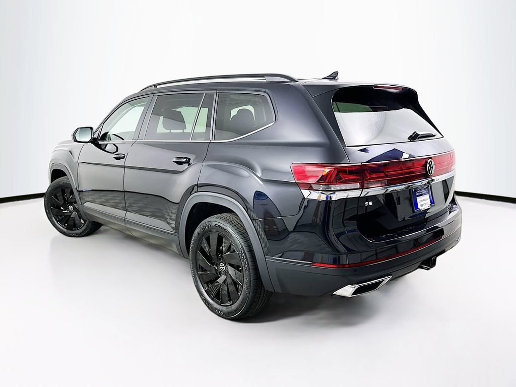 Used 2026 Volkswagen Atlas SE w/ Panoramic Sunroof Package FWD image 6