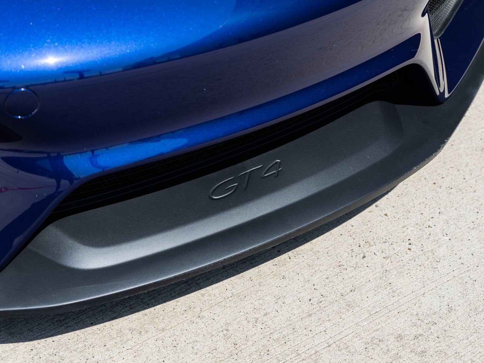 Certified 2020 Porsche 718 Cayman GT4 RWD image 26