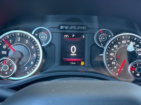 New 2026 RAM 1500 4x4 Crew Cab image 22