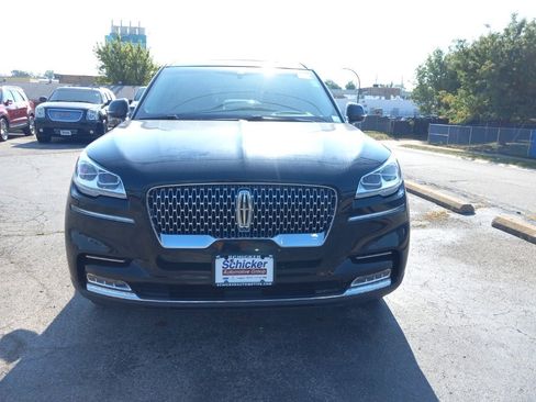 Used 2020 Lincoln Aviator Reserve w/ Equipment Group 202A AWD/4WD image 2