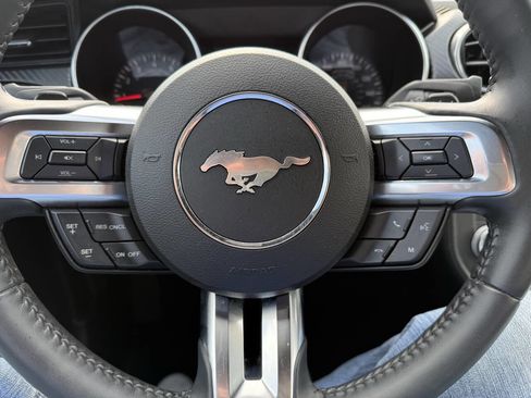 Used 2018 Ford Mustang image 14