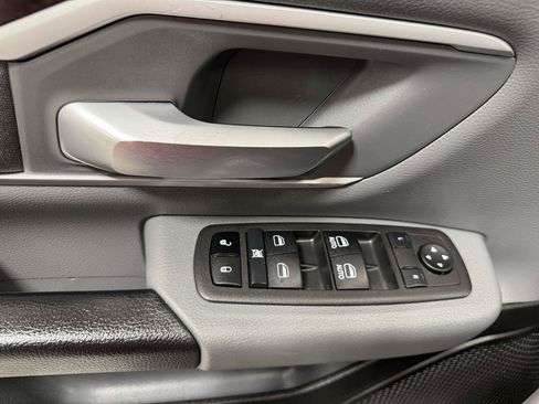 Used 2022 RAM 1500 Big Horn AWD/4WD image 12