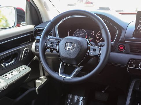 Used 2025 Honda Pilot EX-L image 13