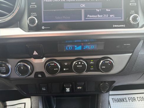 Used 2023 Toyota Tacoma SR5 AWD/4WD image 25