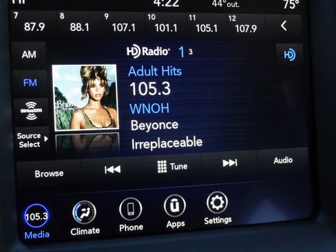 Used 2023 Chrysler 300 Touring image 23