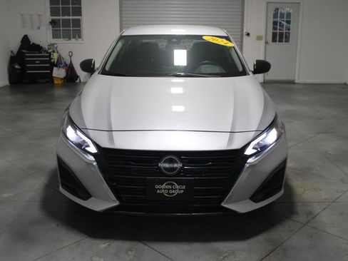 Used 2024 Nissan Altima 2.5 SV image 46