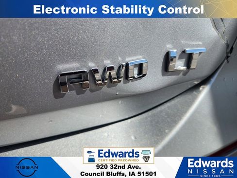 Used 2019 Chevrolet Equinox LT AWD/4WD image 12