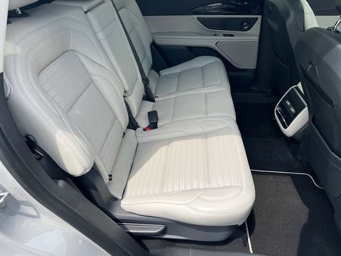 New 2026 Lincoln Nautilus Reserve AWD/4WD image 16