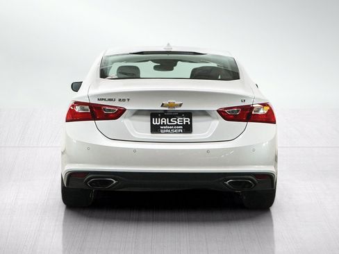 Used 2016 Chevrolet Malibu LT FWD image 4
