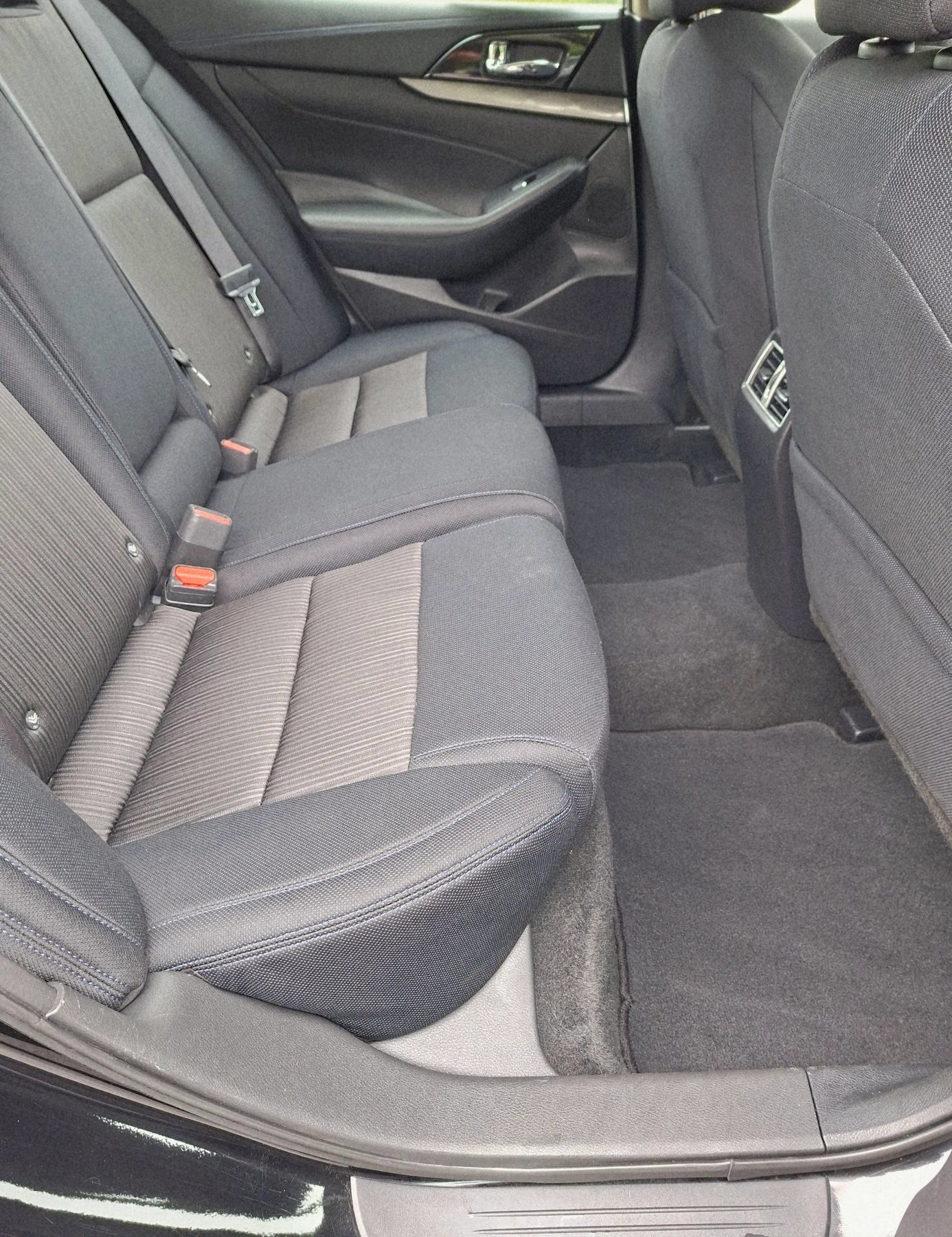Used 2020 Nissan Maxima 3.5 S w/ Floor Mat Group FWD image 11
