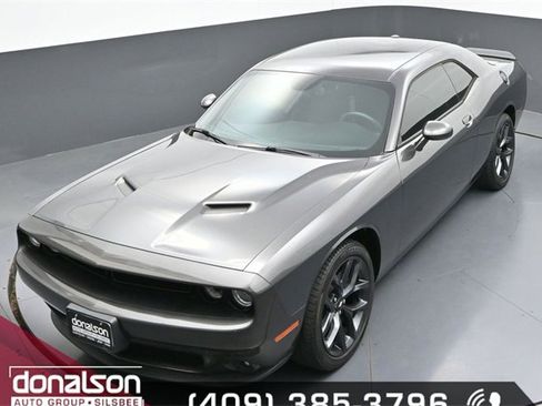 Used 2019 Dodge Challenger SXT w/ Blacktop Package image 18