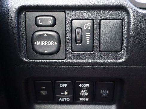 Used 2013 Toyota 4Runner Limited AWD/4WD image 29