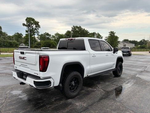 Used 2022 GMC Sierra 1500 AT4 w/ AT4 Premium Package AWD/4WD image 6